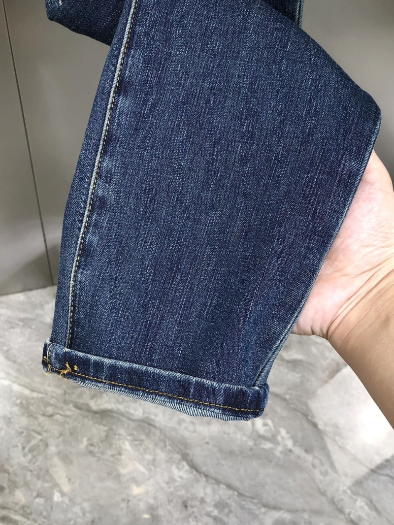 F**di jeans